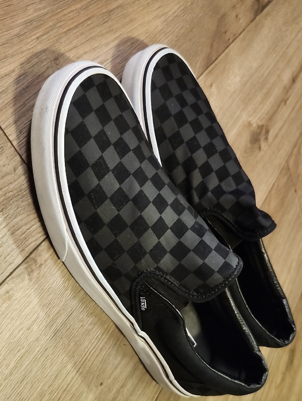 Mens Black Checkered Slip-On Vans Canvas Sneakers Sz 11.5